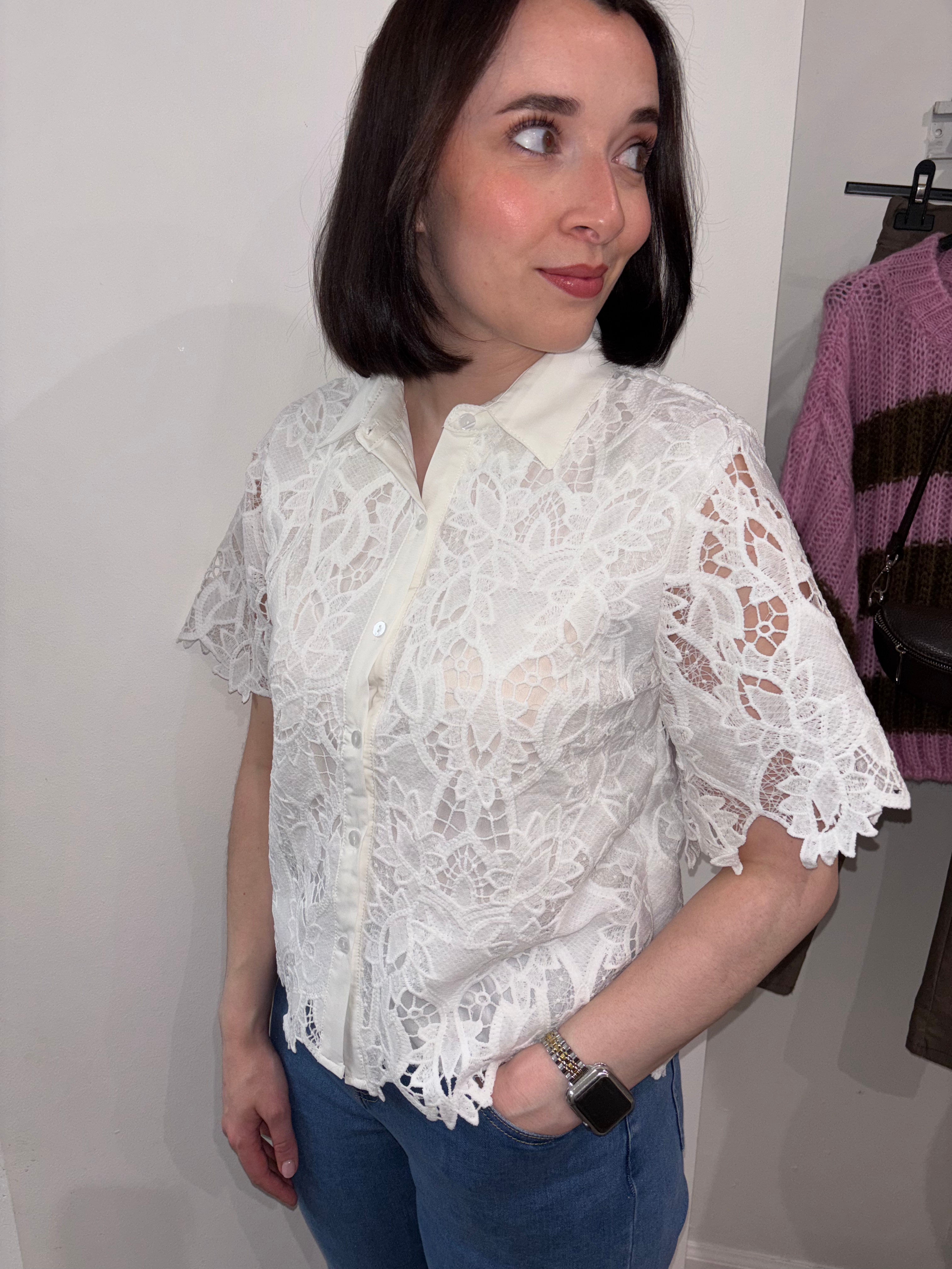 Short sleeve white lace shirt