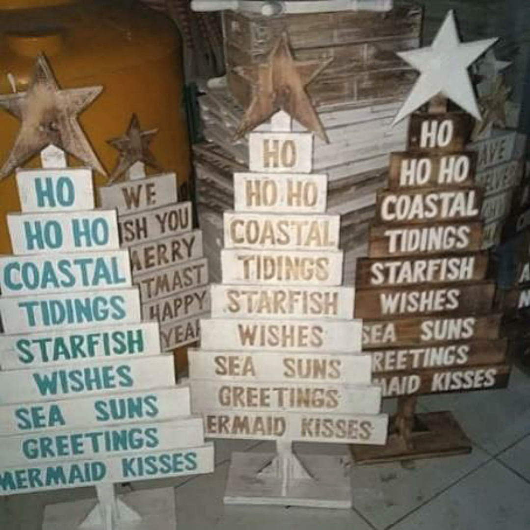 Wooden Christmas Tree "HO HO HO"