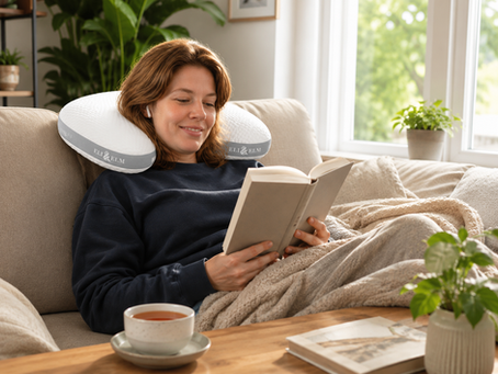 Reading with neck support pillow