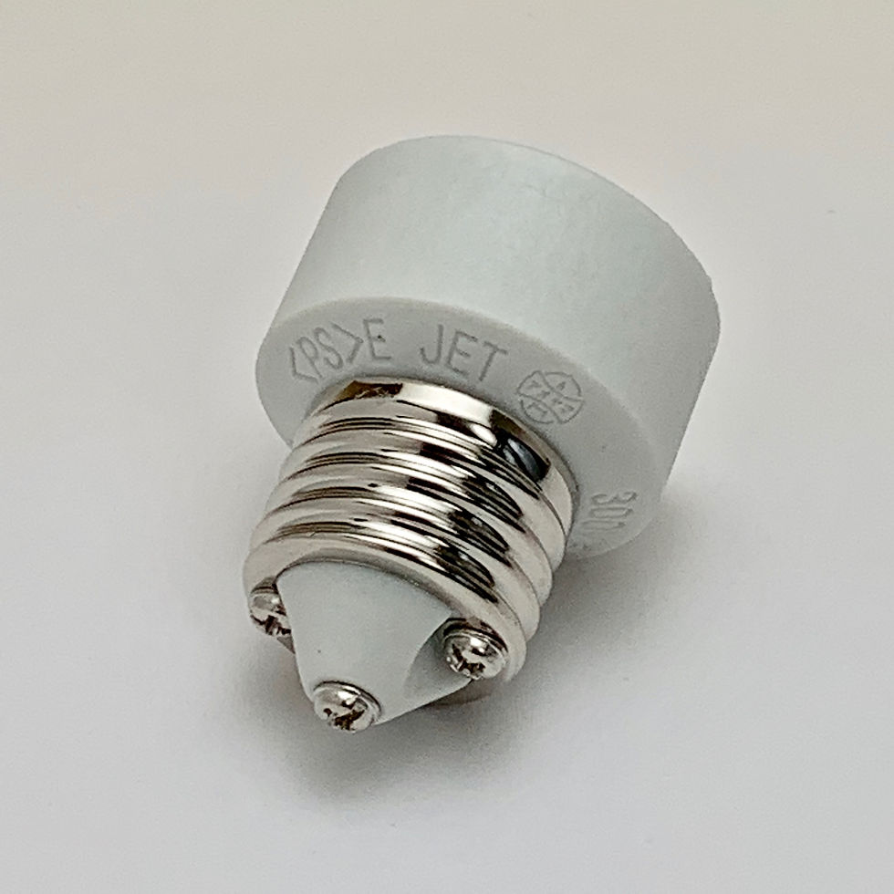 サムネイル： 変換アダプター　E26-E11　6A 300V