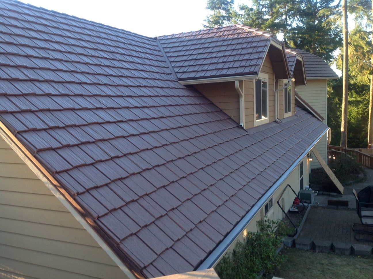 Country Manor Shake completed project by Milan's Roofing