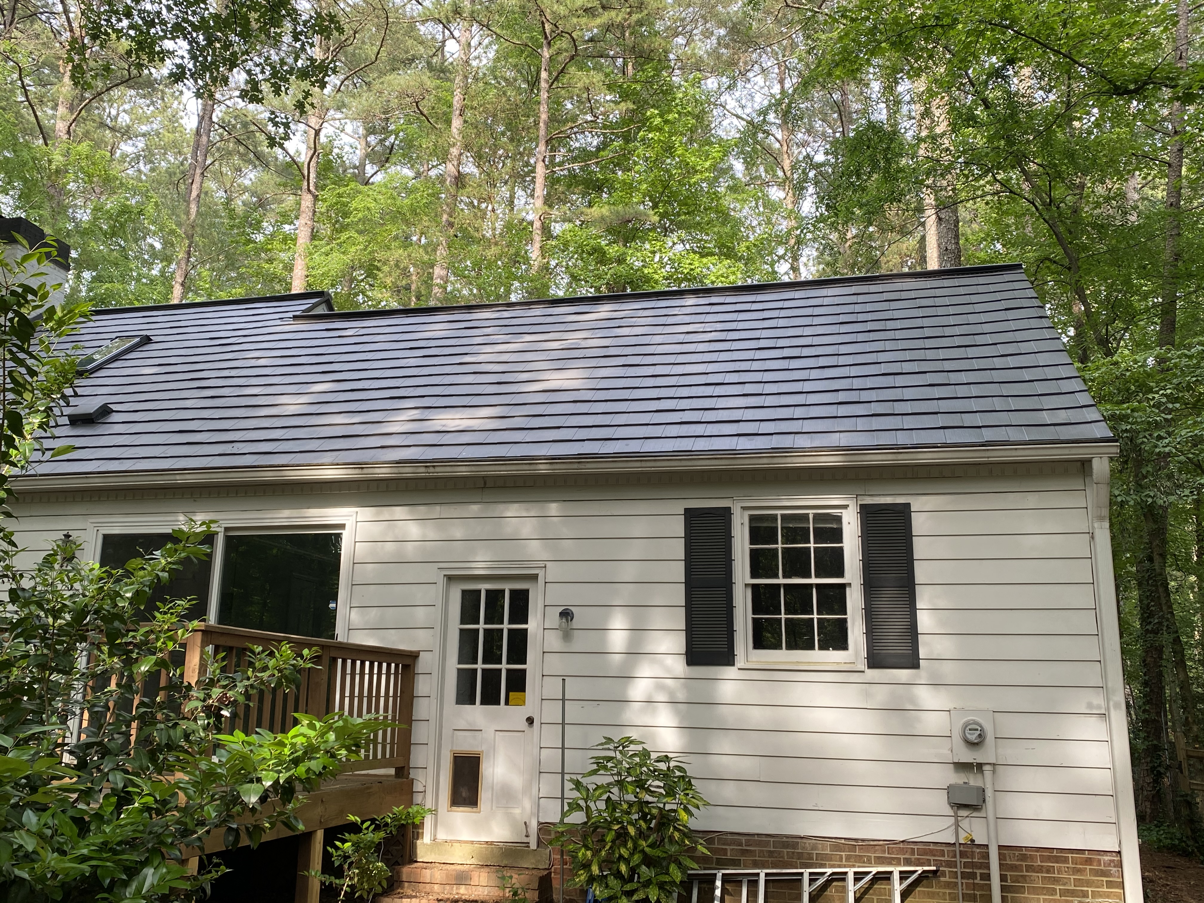 Oxford Shingles completed project by Milan's Roofing