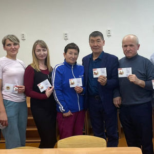 УЧИТЕЛЕЙ ФИЗИЧЕСКОЙ КУЛЬТУРЫ НАГРАДИЛИ ЗНАКАМИ ОТЛИЧИЯ ГТО