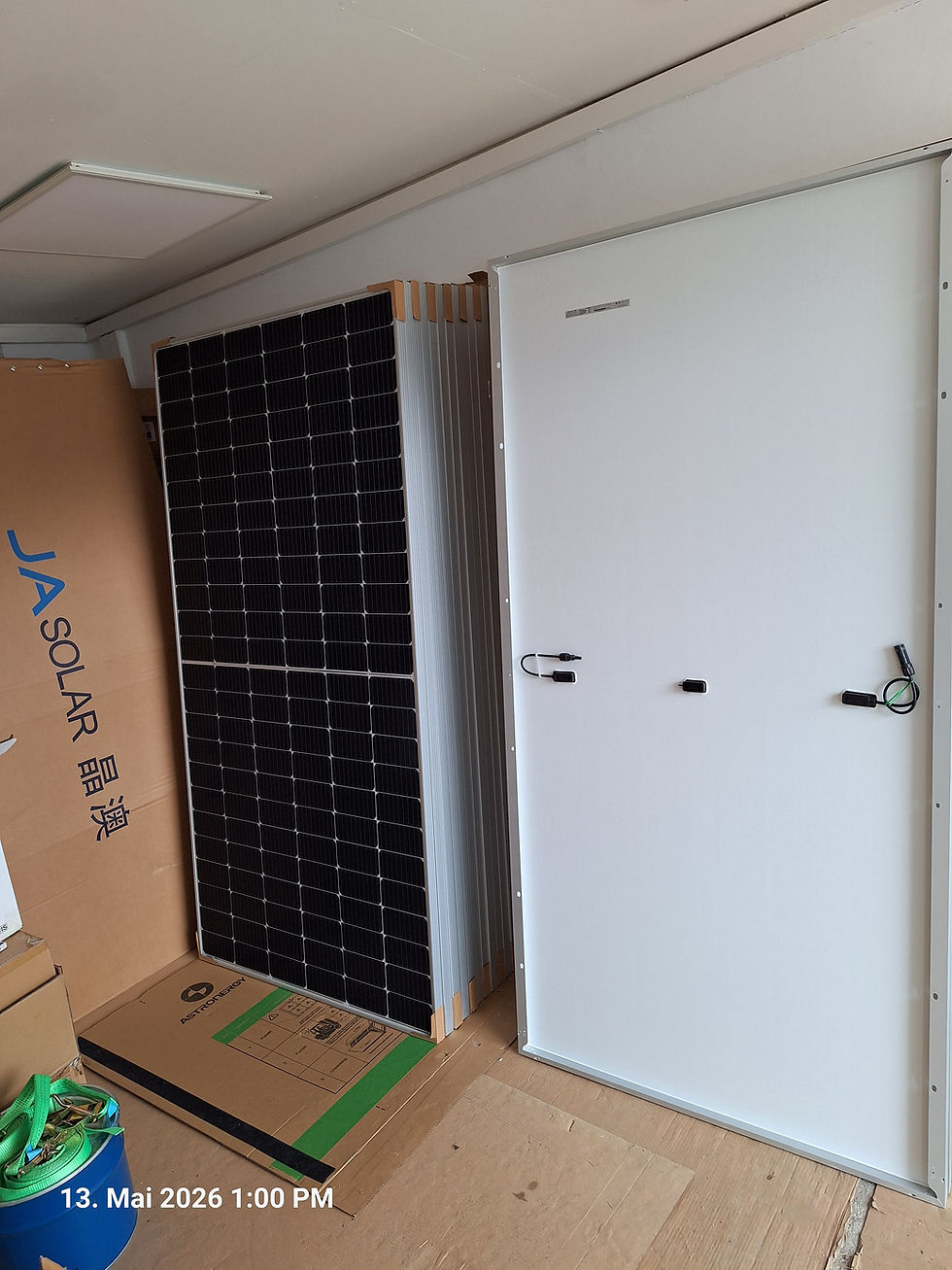 Solarmodul JA Solar 460W Vorderseite und Rückseite