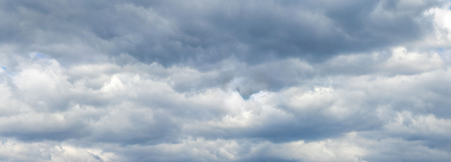 曇り空