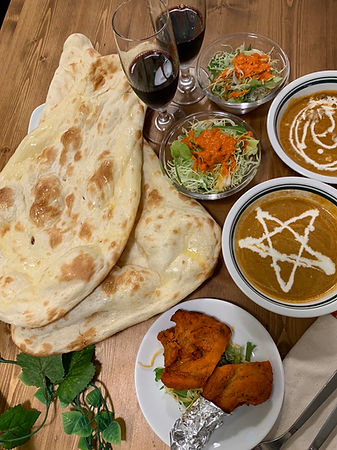 サラダとナンとインドカレー