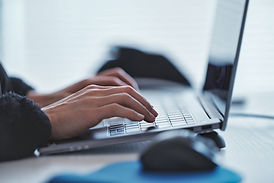 企業に寄り添う実務重視の労務・人事サポート