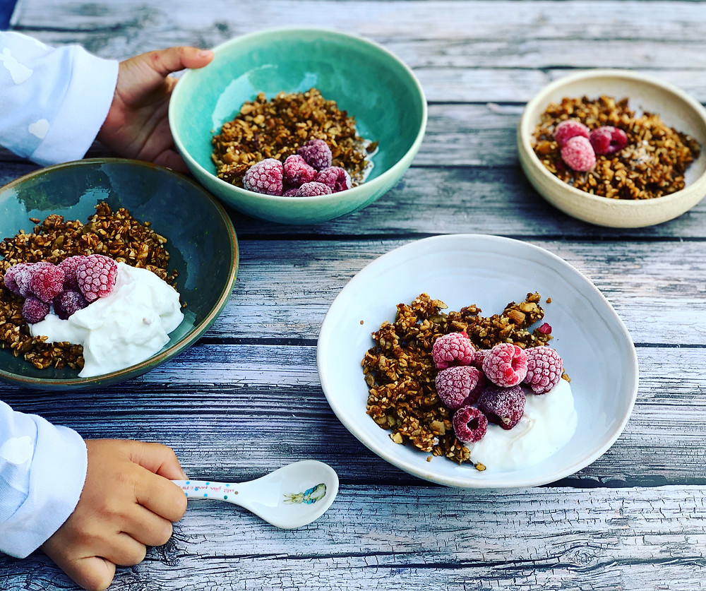 Easy tips how to eat while on holiday with your family by Claudine Boulstridge Healthy Family Food Ideas