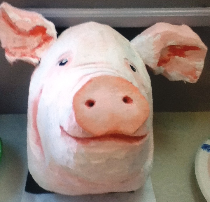 Pig carving