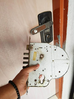 החלפת מנגנון חוסם 0525525523