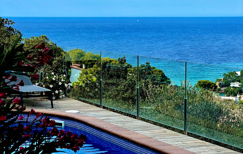 Private swimming pool with sea view at Las Alondras Begur