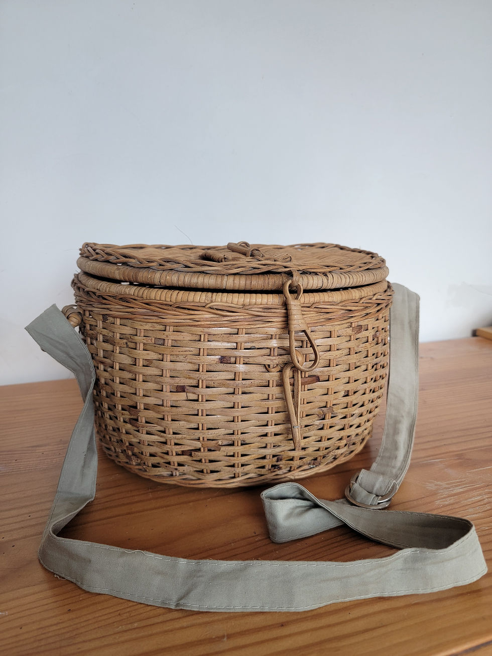 panier de pêche en osier ancien vintage