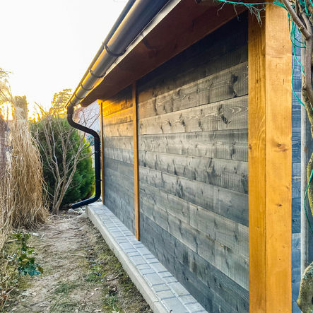 Přístřešek s podbitím