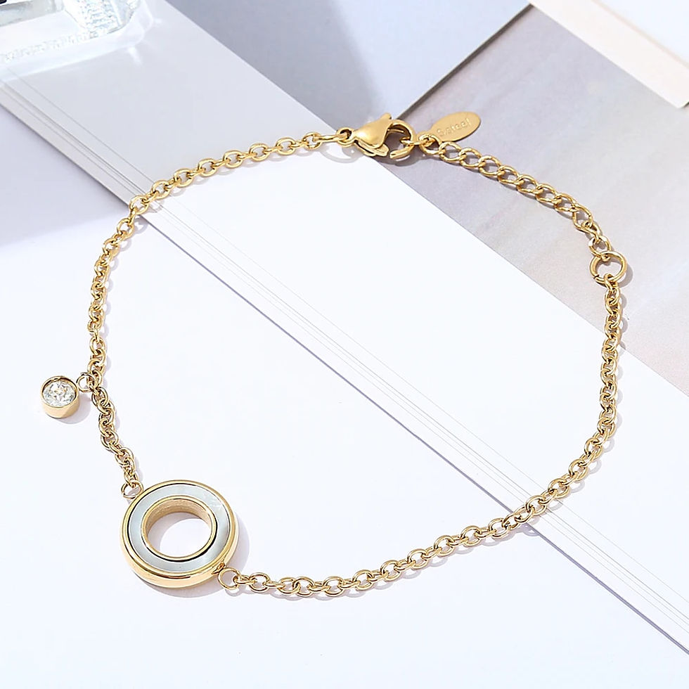 Thumbnail: Vintage Chic: Gold-Plated Hand Chain for Women's Jewelry with a Hip Pop Twist