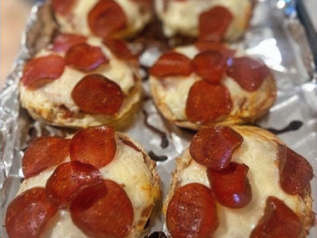 With 110 calories, 15 grams of protein and no sugar, Sola Bagels is our new obsession.