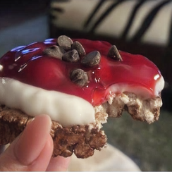 Low calorie cherry dessert The Husband says tastes like a fancy donut.