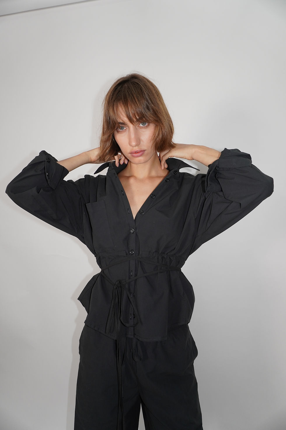 Thumbnail: Button Shirt With a Drawstring | White