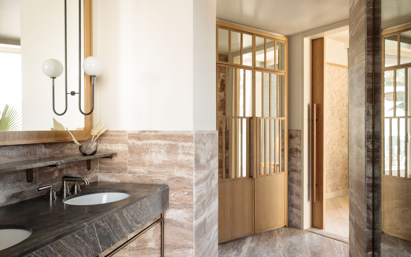 Suite Bathroom,
Suite Living
Hotel Design
designed for Kelly Wearstler
Santa Monica Proper Hotel
Interior Design
Guestroom Design