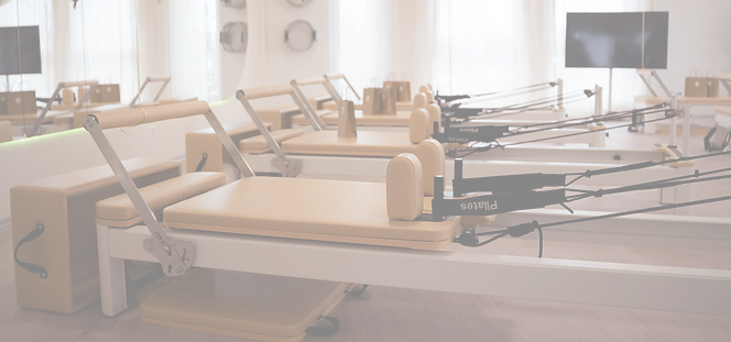 ORA Reformer Pilates_Fotos Pilates Reformer_edited_edited.png