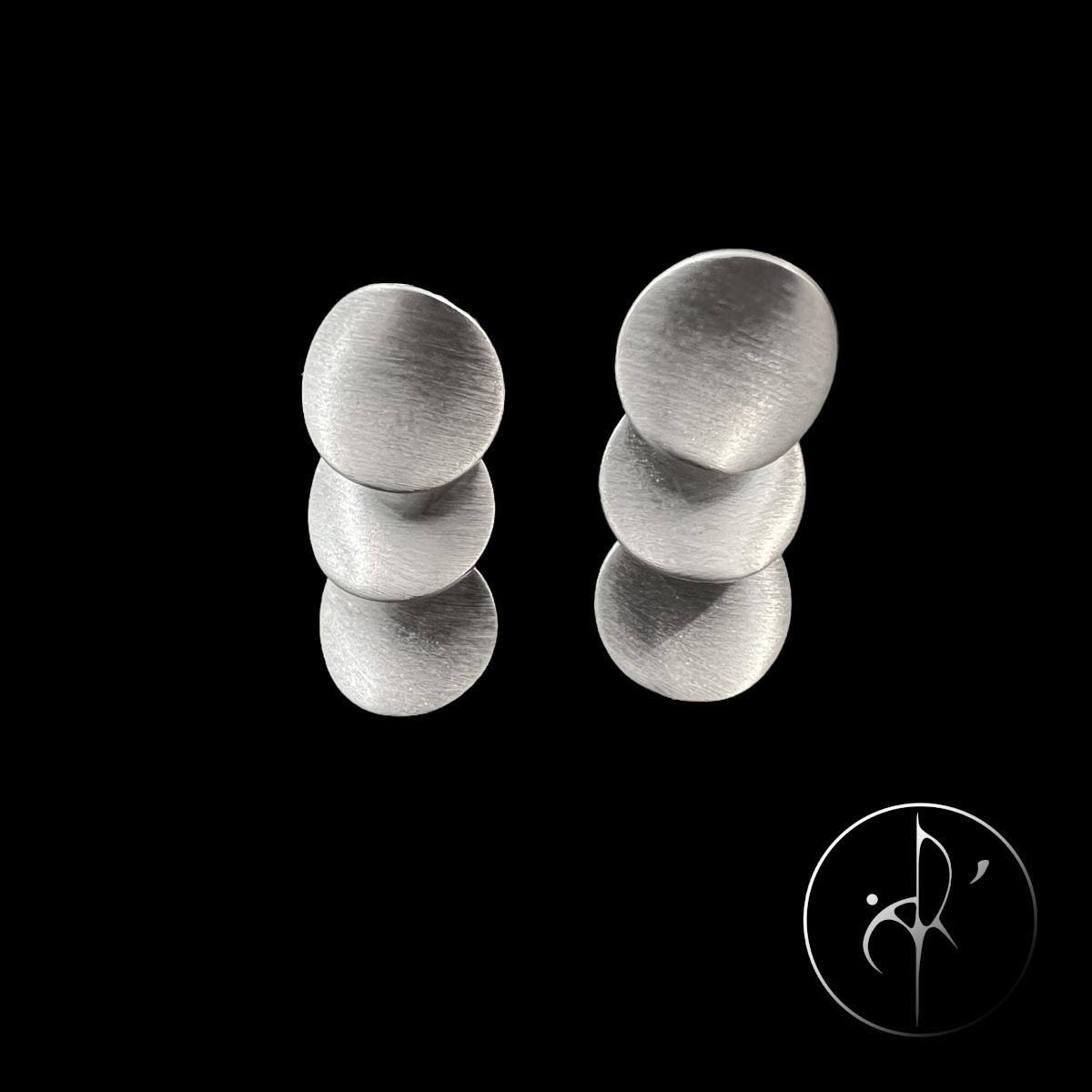 Boucles modernes rondes articulées