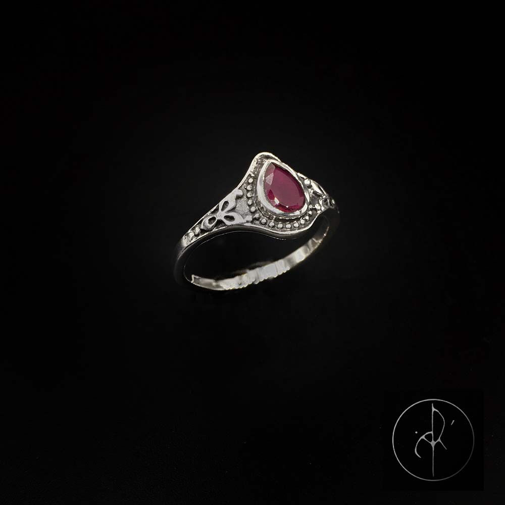 Bague indienne Spinelle 