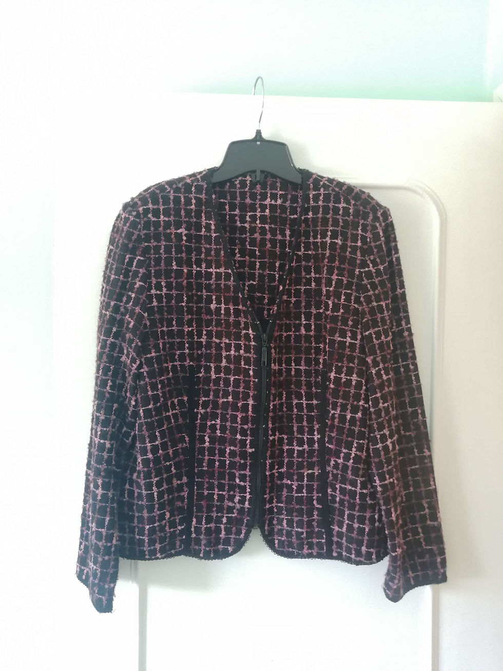 Thumbnail: Blazer M