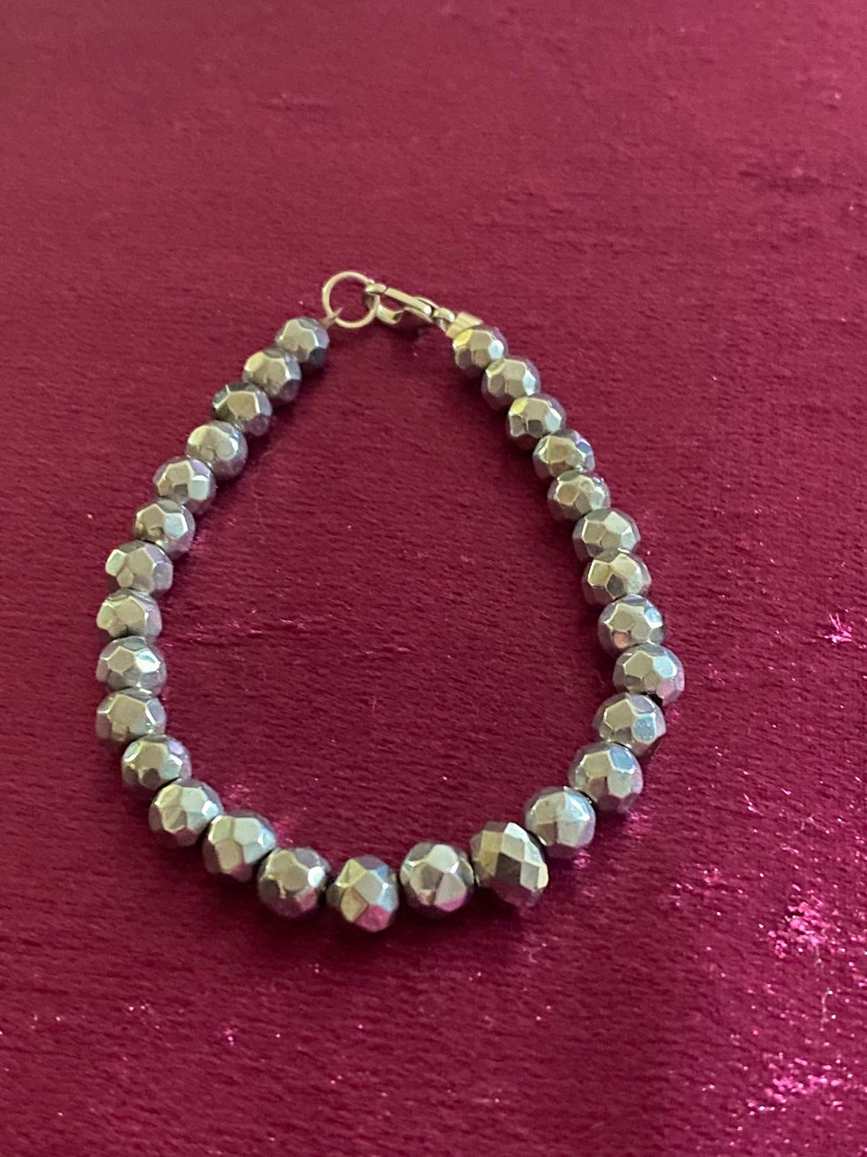 Thumbnail: Bead bracelet