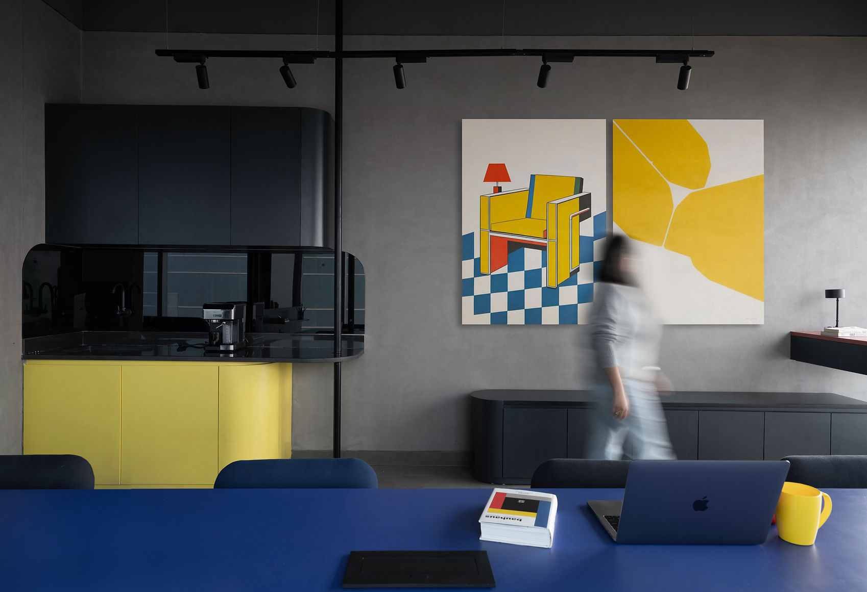 modern-office-with-pop-colour-interior-design.jpg