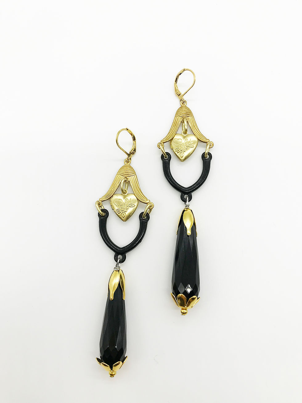 Thumbnail: Wishbone Heart Locket Earrings 2627