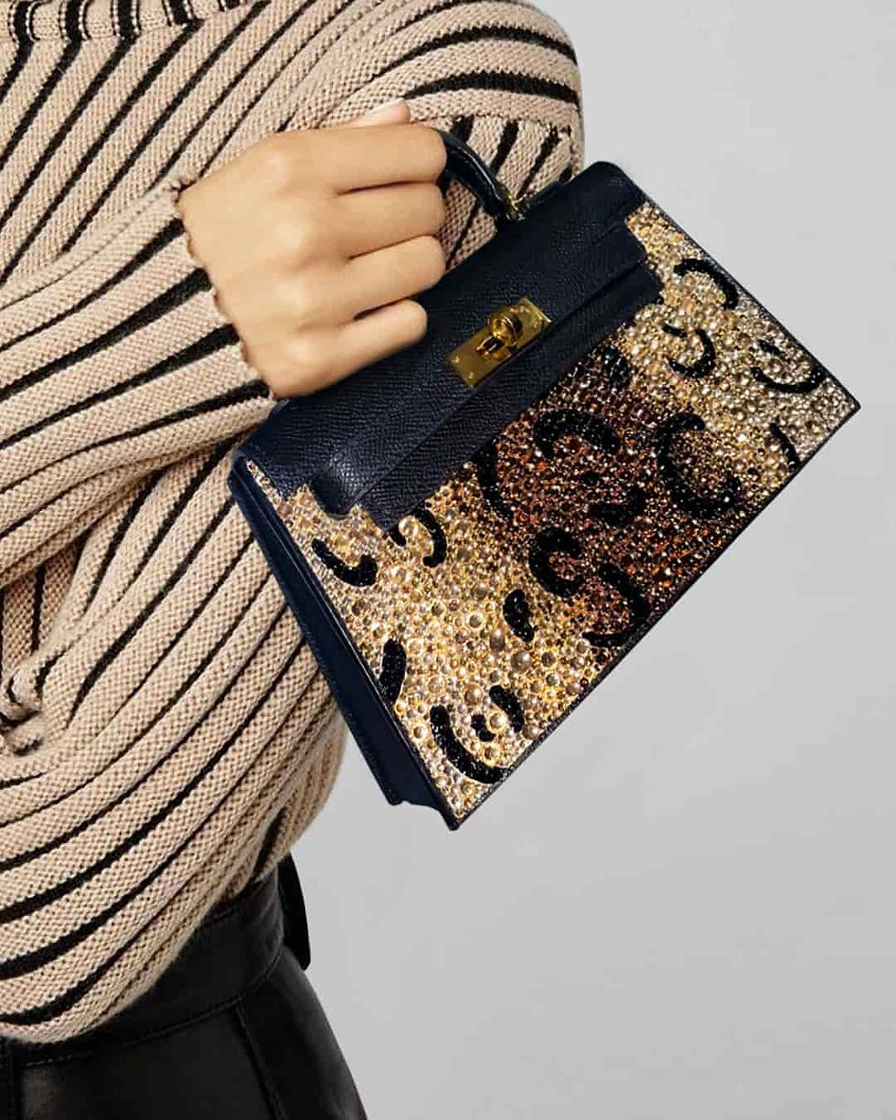 Thumbnail: GOLDEN LEOPARD (BLACK)