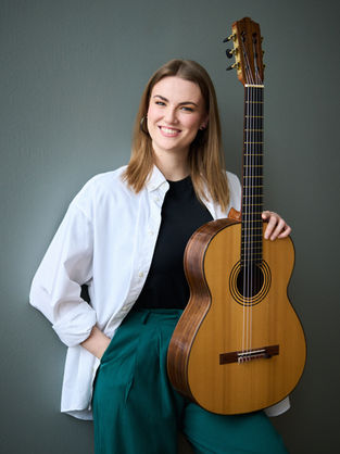 Helin Hallik: soovin tutvustada klassikalist kitarri kui äärmiselt mitmekesist ja väljendusrikast instrumenti