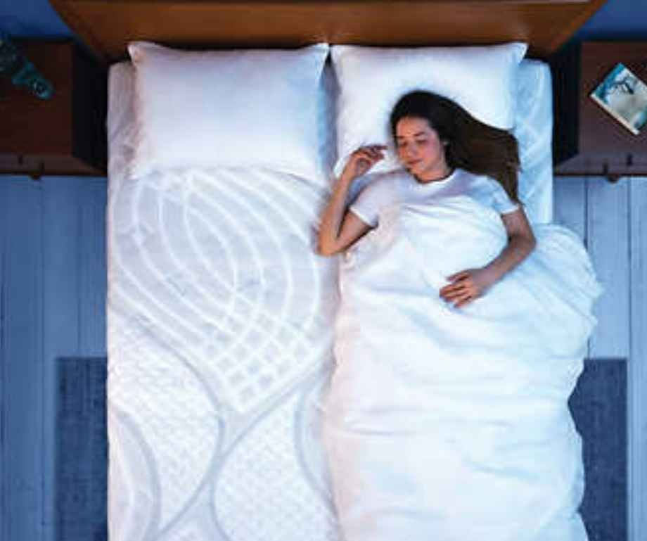 Thumbnail: New Novaform 14" Comfort Grande Plus Gel Memory Foam Mattress Medium, Queen