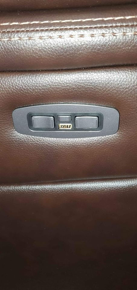 Thumbnail: New Fallon Leather Power Reclining Sofa with Power Headrests