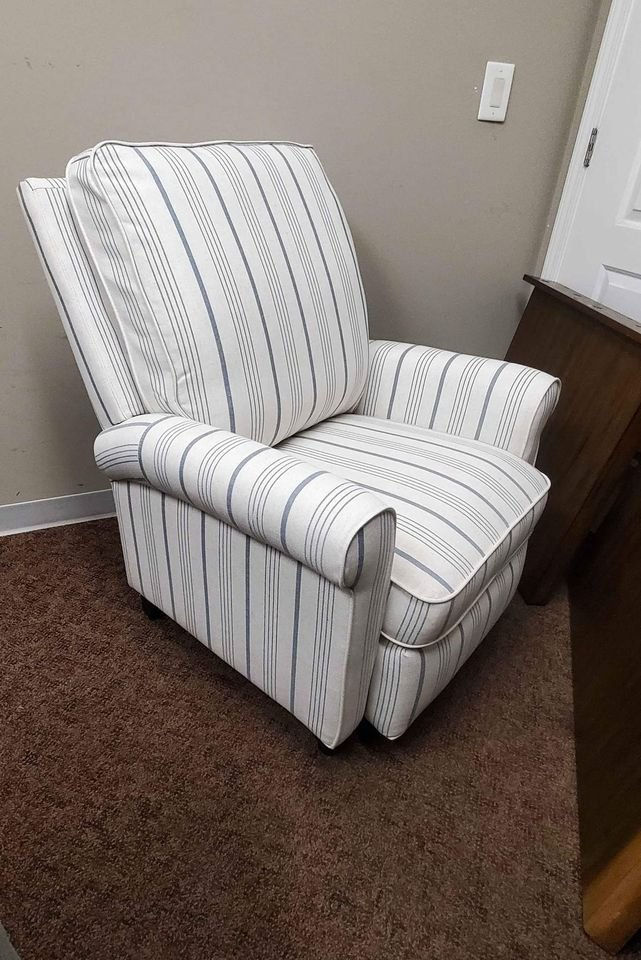 Thumbnail: New Keaton Fabric Pushback Recliner Blue Strip