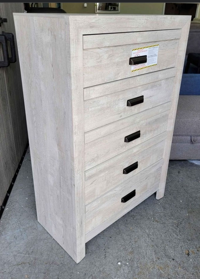 Thumbnail: New 5-Drawer Chest, Cream