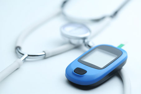 Dia Mundial e Nacional do Combate a Diabetes: Principal complicação ocular e opções de tratamento.