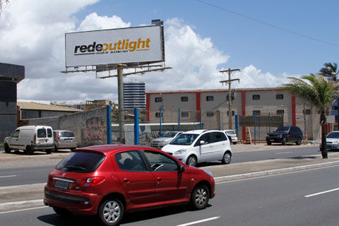 7106-1 BOCA DO RIO - AV. OCTAVIO MANGABEIRA (FOOD PARK SSA - SENT. ITAPUÃ) -
PREMIUM ILUMINADA