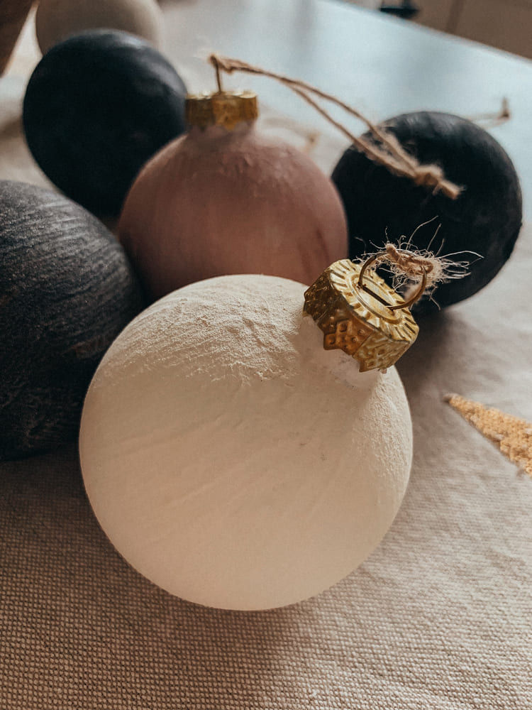 diy textured christmas ornament balls