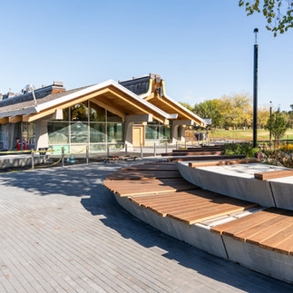 William Hawrelak Park sitting area.