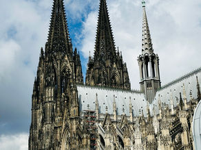 Mer losse de Dom (un de Bagasch) in Kölle
