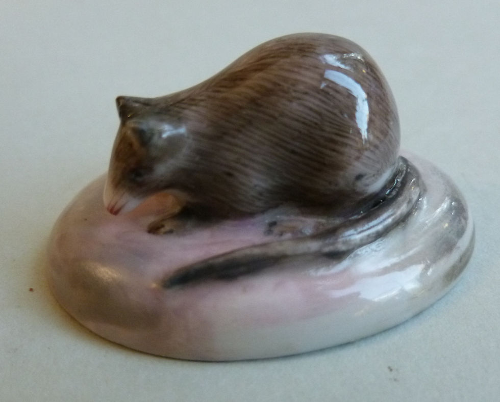 RARE MINIATURE STAFFORDSHIRE FIGURE OF A RAT CHAMBERLAIN WORCESTER