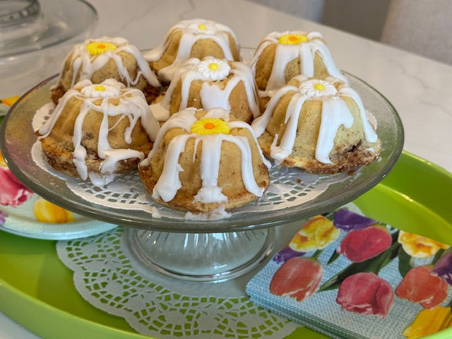 Cinnamon Mini Bundts