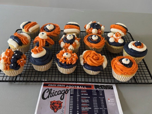 Team Theme Vanilla Cupcakes