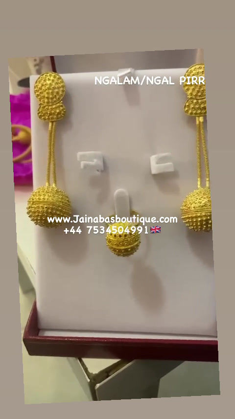 Pikkukuva: NGALAM/Ngal Dangle Drop Earrings only