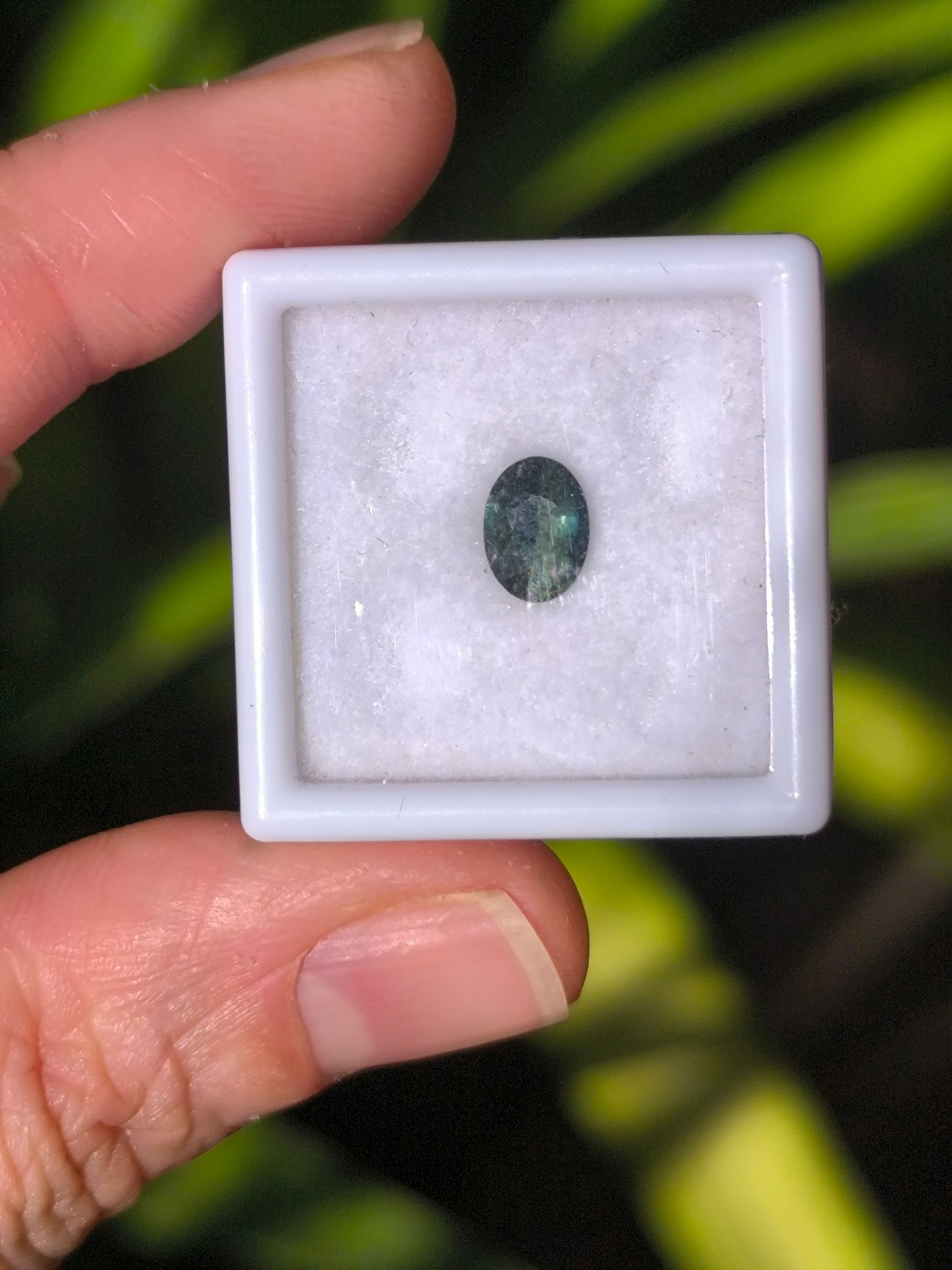 Zafiro 0,85ct. 7,0x5,0x2,7mm. Óvalado. Africa