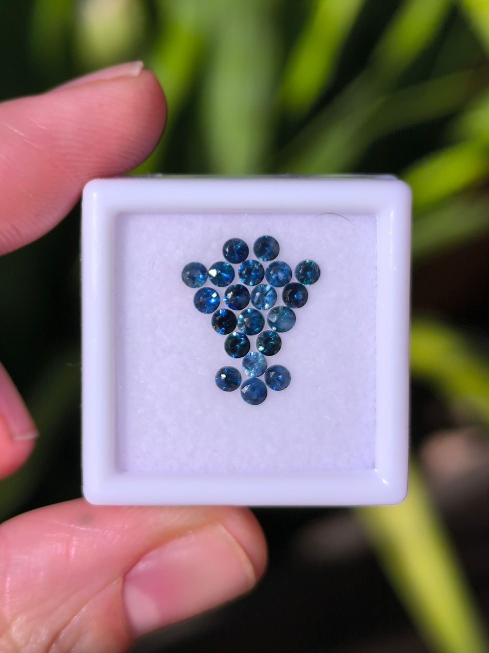 Miniatura: Zafiro azul 2,3mm. Corte brillante. Madagascar 