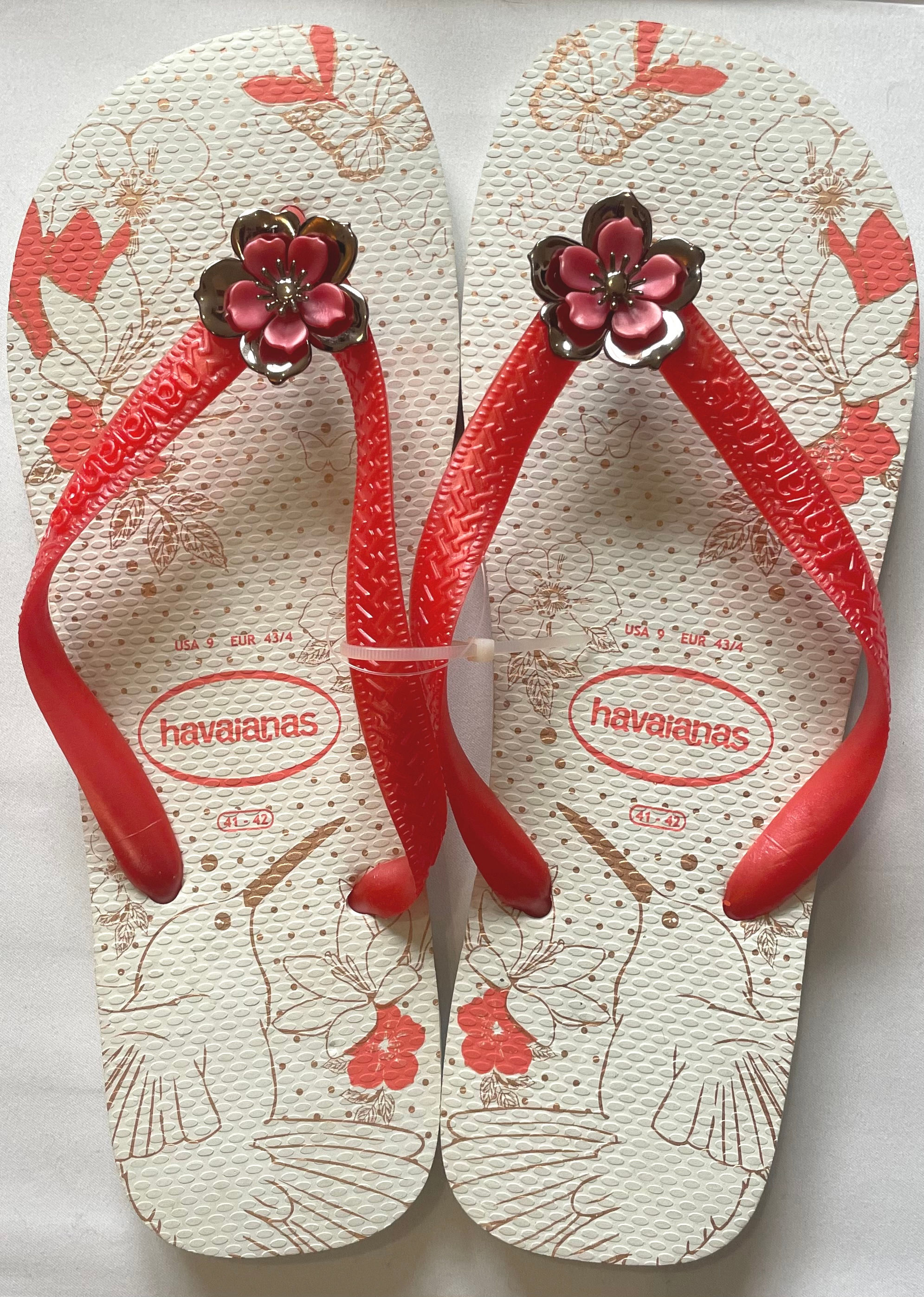 ✔️Chinelo Havaiana H. Caprice. Branco/Salmāo Size 41/42.