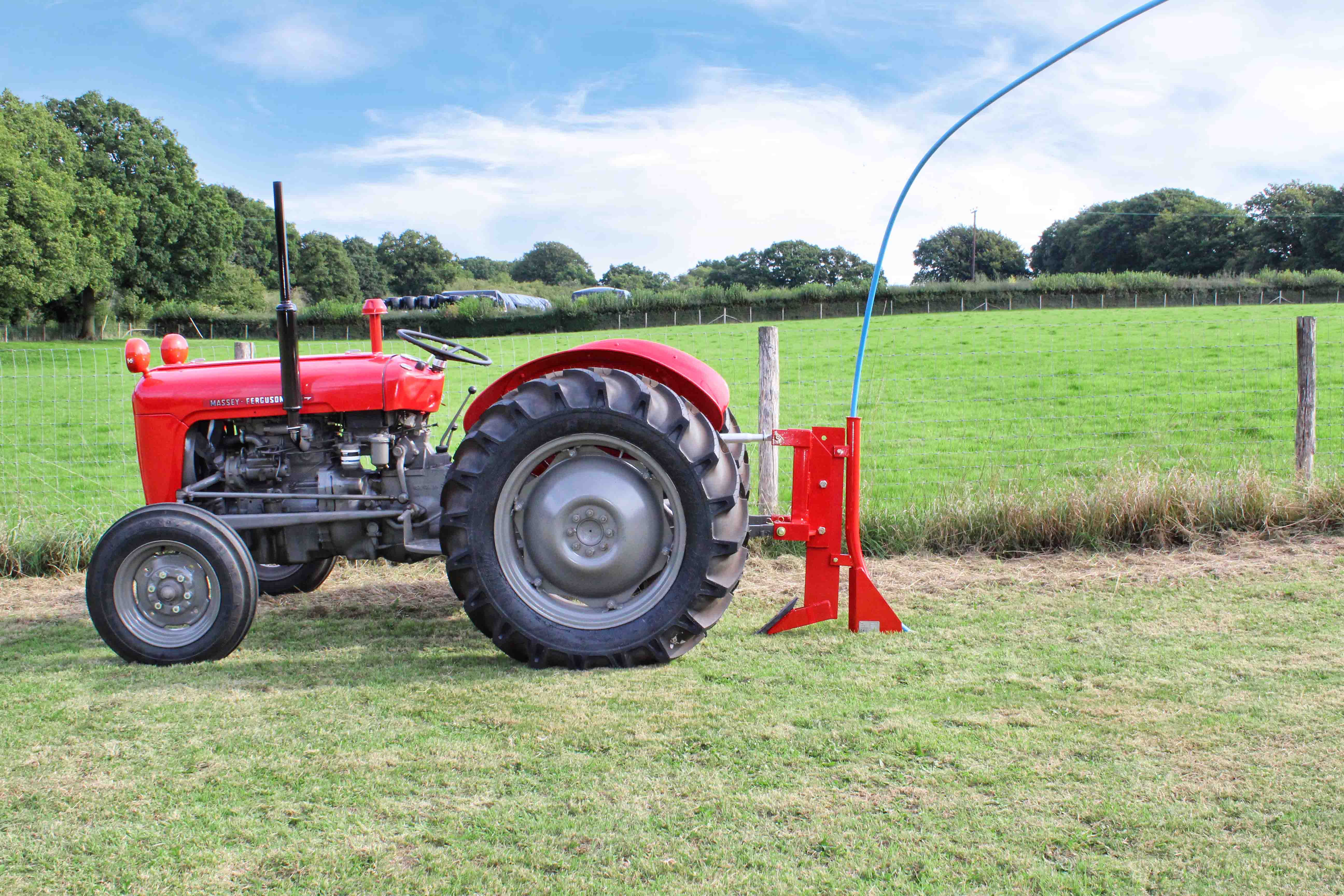 Winton 4.5cm Ripper & Pipe Layer