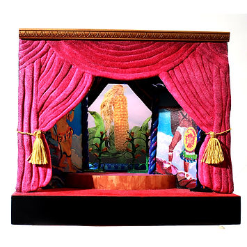 salon itzlan front view with rear projection - Jenny Nirgends.jpg