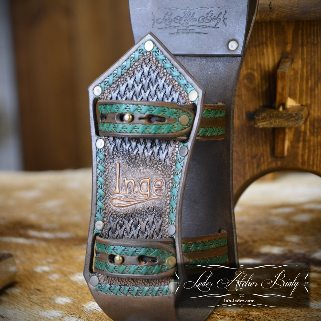 Punzierter verstellbarer Flaschenhalter